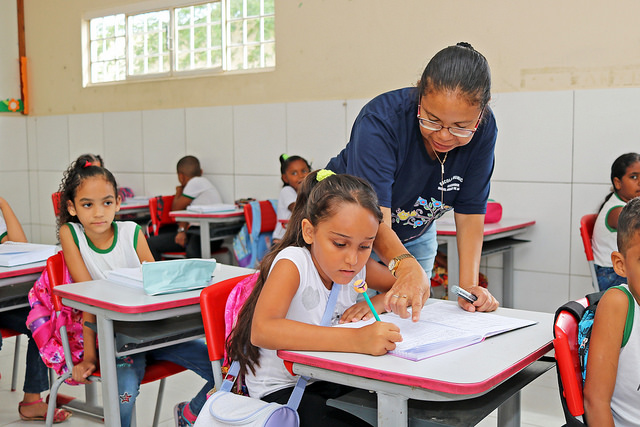 Valorização profissional: Prefeitura de Petrolina transfere feriado do Dia do Professor para próxima segunda-feira