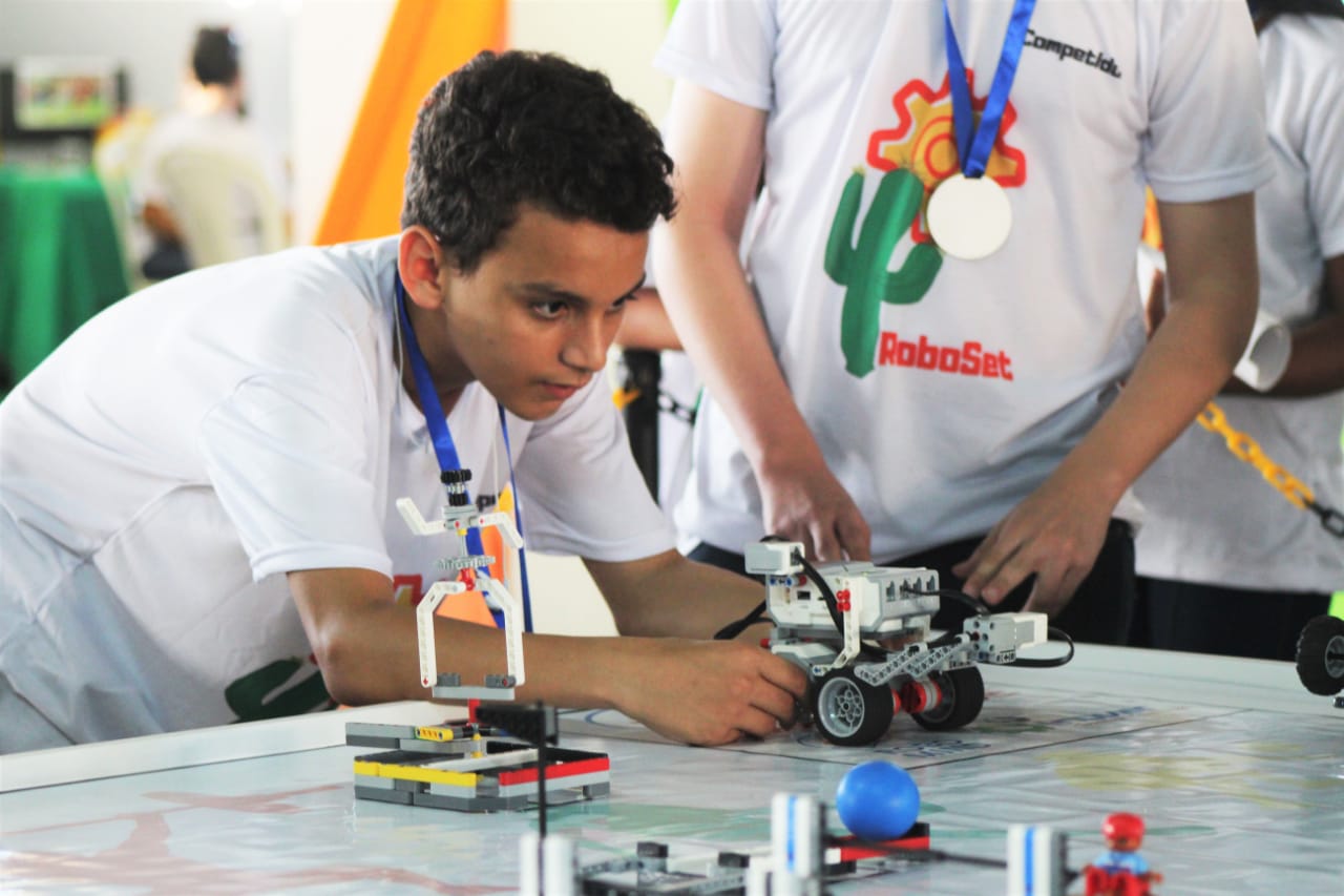 Semana de Ciência e Tecnologia incentiva o uso de novas ferramentas de ensino nas escolas de Petrolina