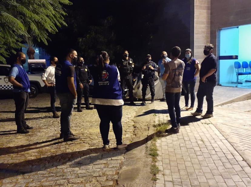 Prefeitura reforça fiscalização e orienta donos de bares e restaurantes a cumprirem protocolos sanitários