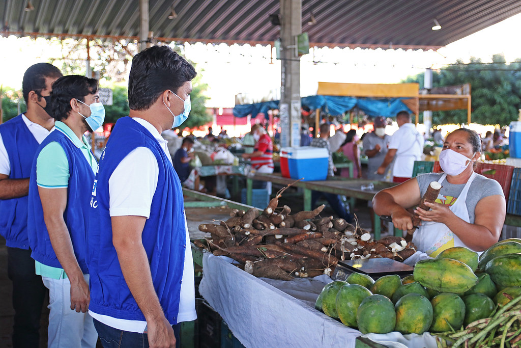 Prefeitura reforça a importância da utilização de máscara nas Feiras Livres em Petrolina