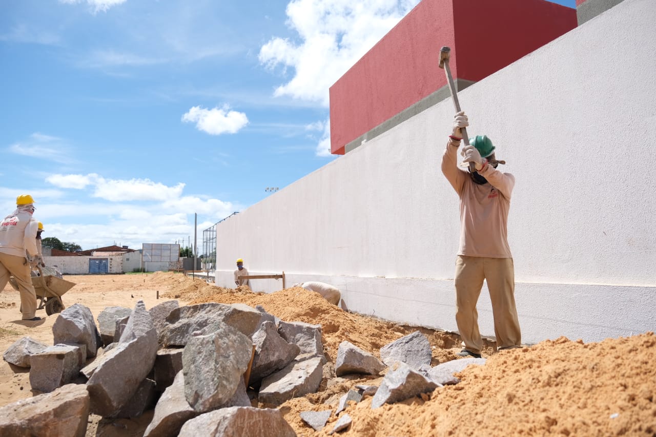 Prefeitura de Petrolina investe em educação e constrói nova creche no Terras do Sul