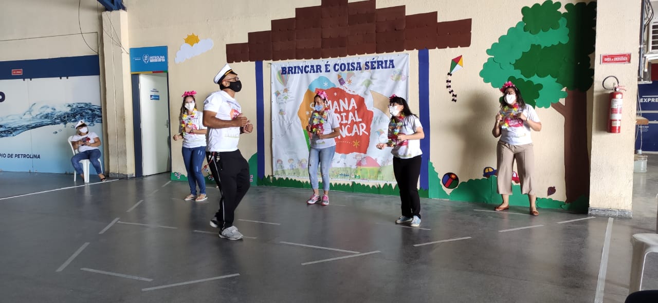 Em mais um ano, Semana Mundial do Brincar contagia centenas de alunos em Petrolina