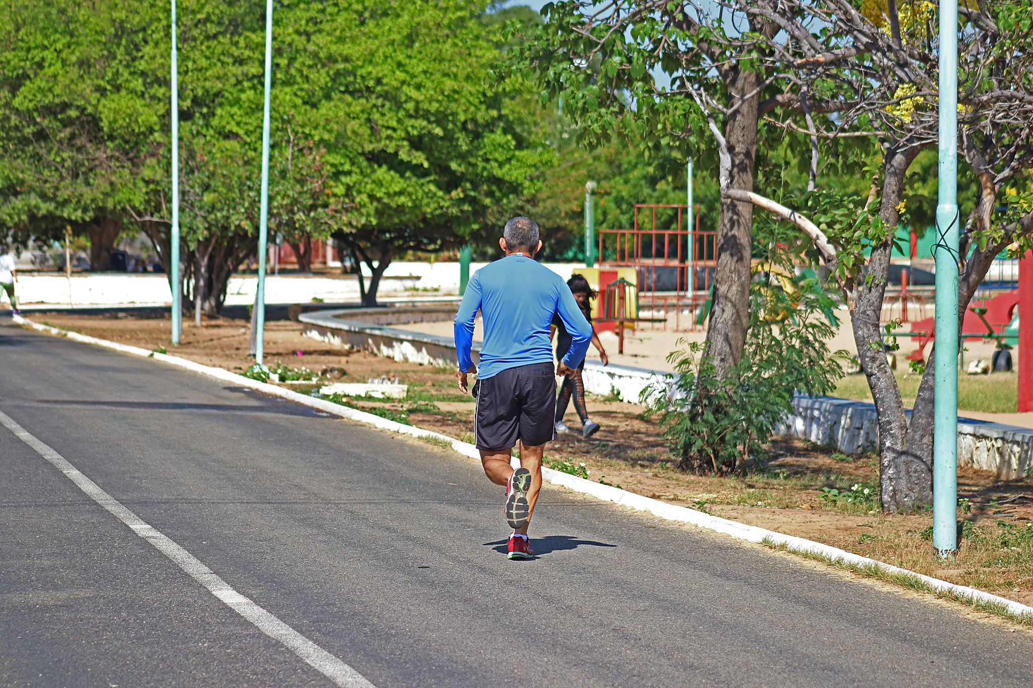 Parque Josepha Coelho: amanhecer desperta a diversidade que traduz o espaço de convivência e lazer em Petrolina