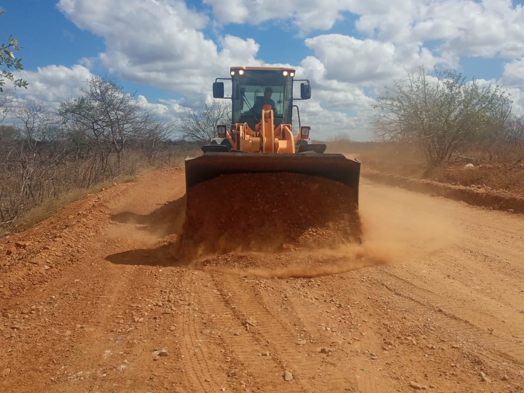 Mais de 1 mil km de estradas vicinais são recuperadas pela Prefeitura de Petrolina