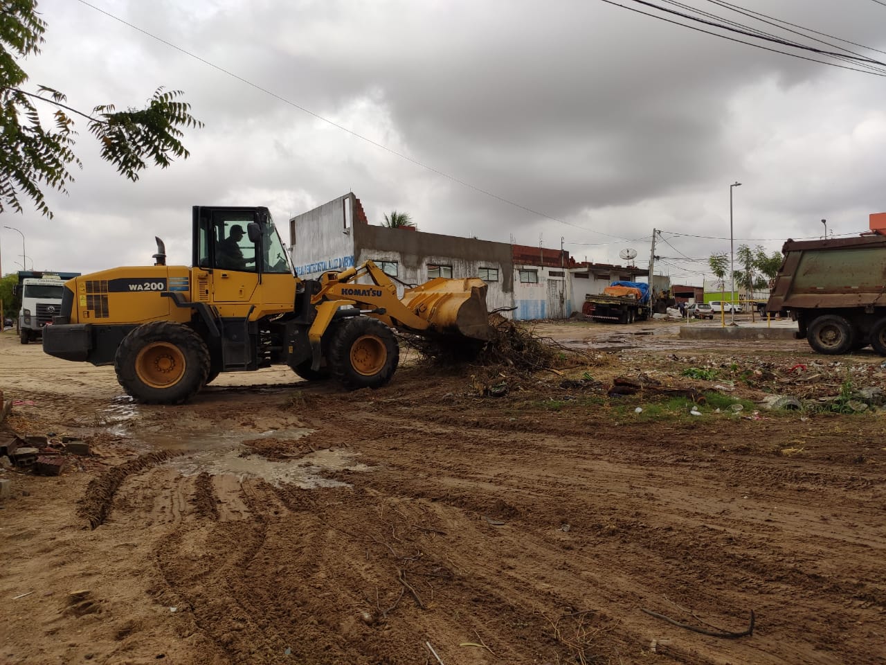 Visando minimizar os transtornos, prefeitura faz vistorias em pontos de alagamento de Petrolina