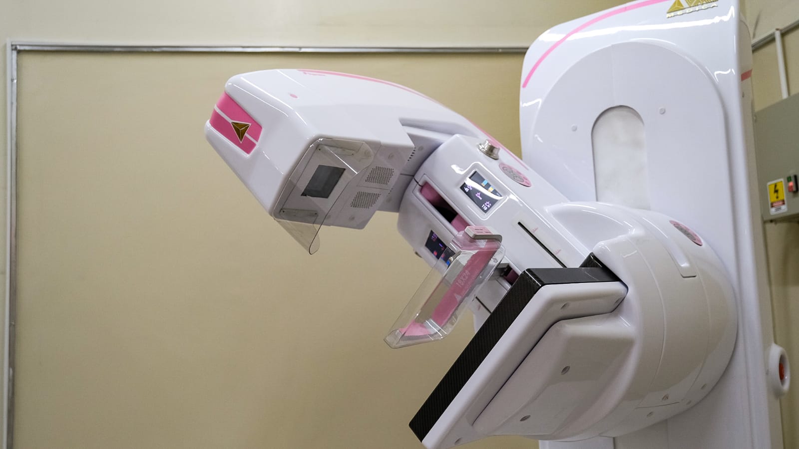 Com aquisição do mamógrafo, prefeitura amplia luta contra o câncer de mama em Petrolina