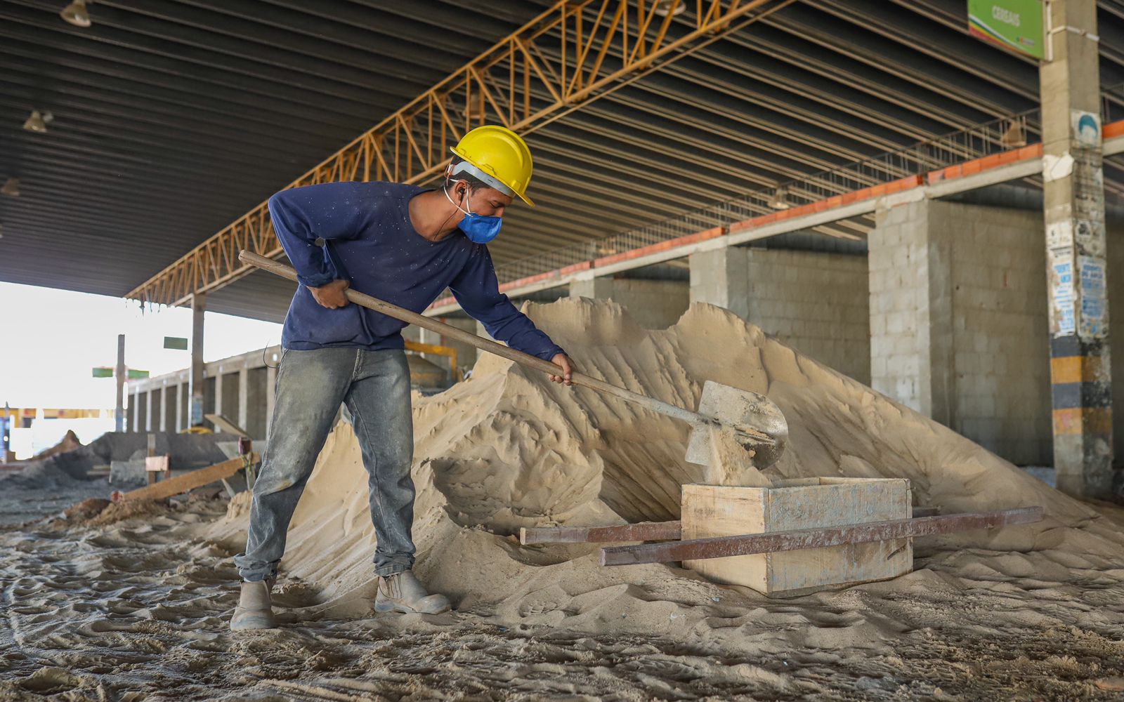 Obra de requalificação da Feira da Cohab Massangano chega a 40% de execução