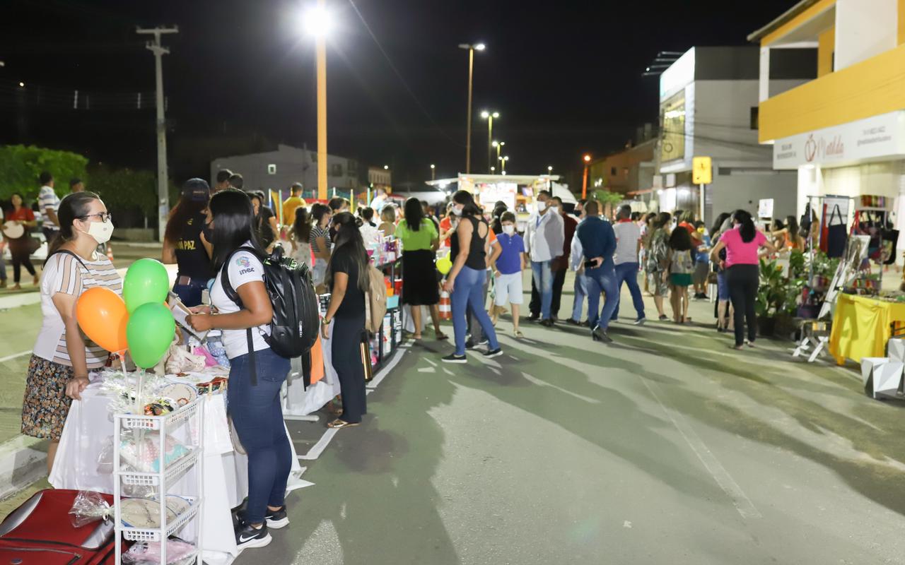 ‘Empreender na Praça’ é retomado com sucesso pela AGE Petrolina