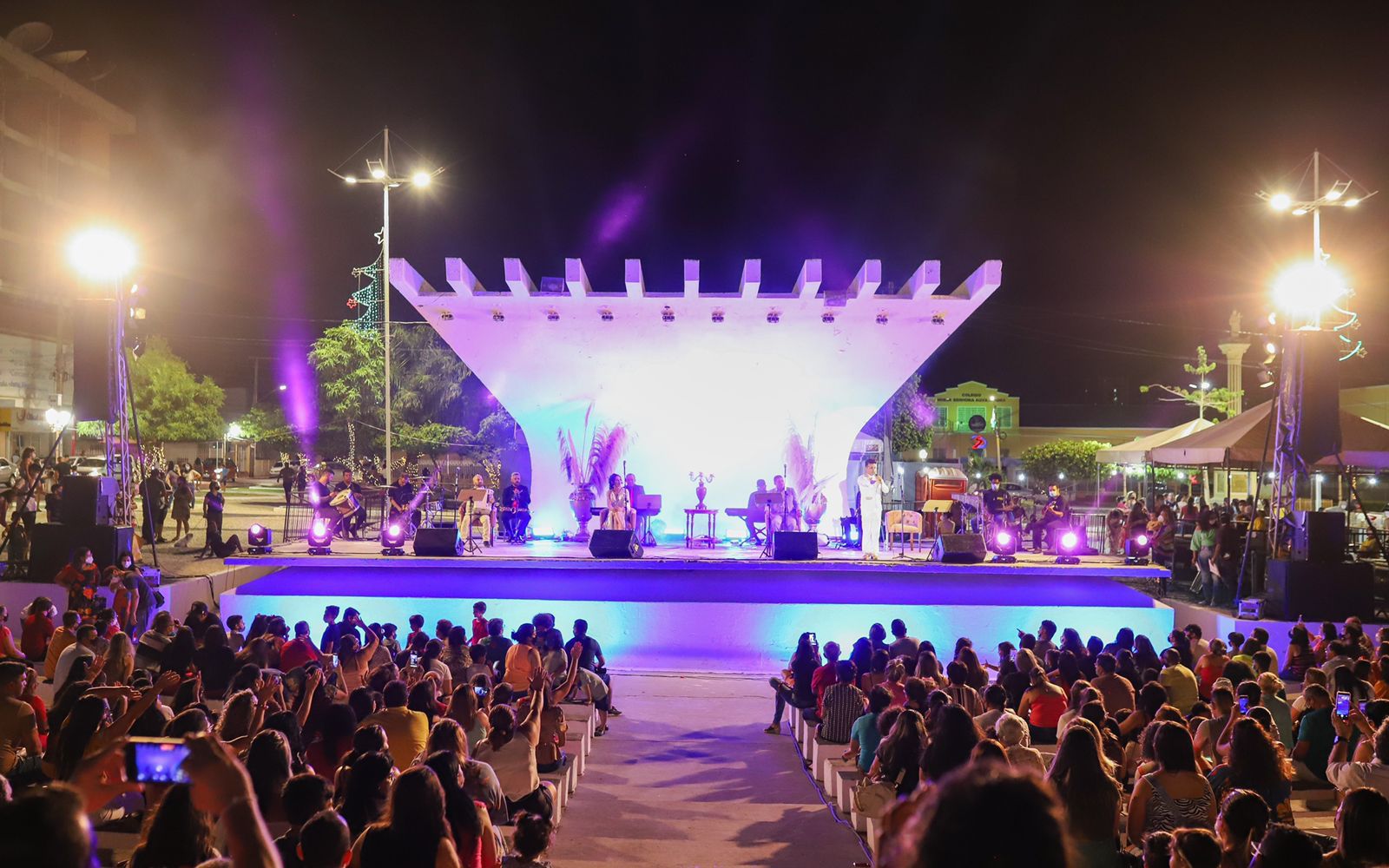 Apresentações musicais movimentam encerramento do ‘Natal de Luz e Renovação’ em Petrolina