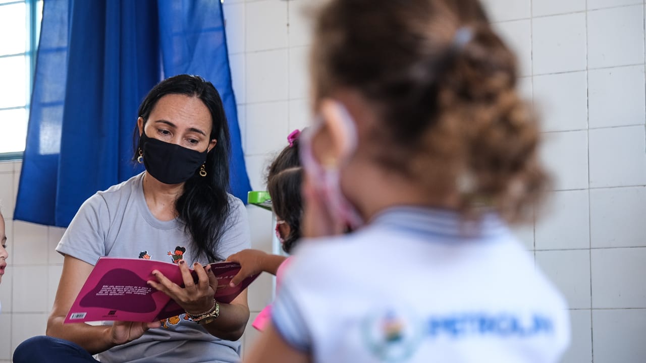 Fundeb 70: Prefeitura de Petrolina garante o pagamento da 1ª parcela do abono salarial no valor de R$ 15 milhões