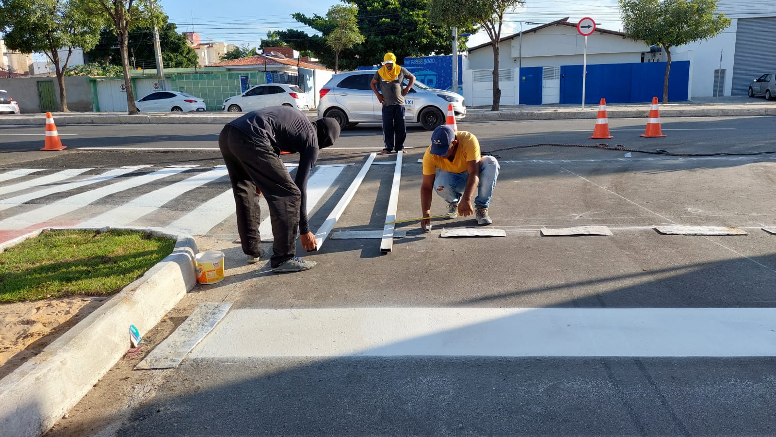 Prefeitura inicia sinalização de trânsito na Avenida João Campos em Petrolina