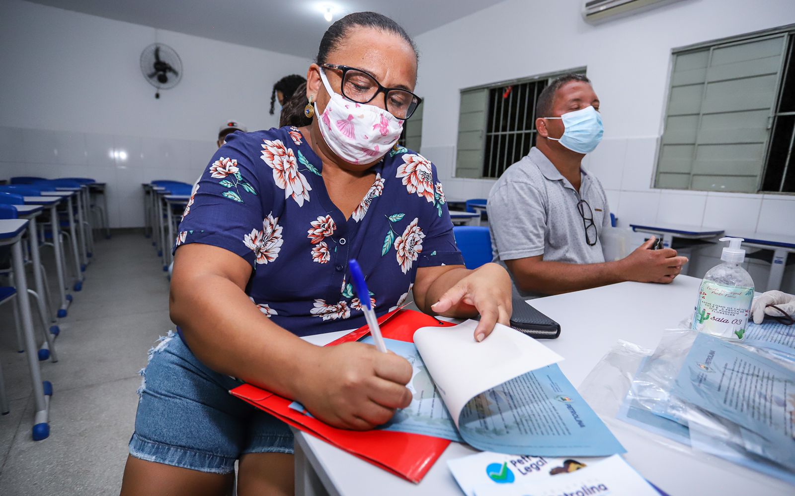 Regularização fundiária: Prefeitura convoca moradores do bairro São Gonçalo para dar entrada nos títulos de posse 