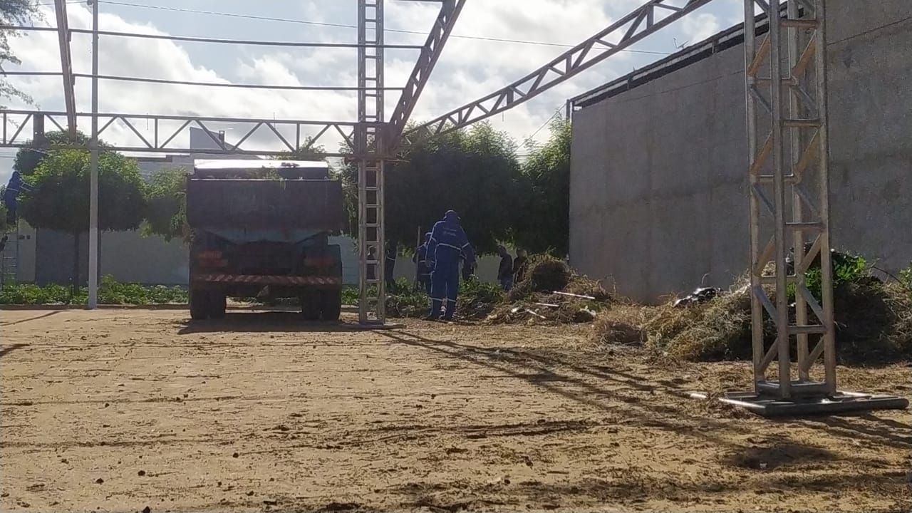 Bairro Quati recebe mutirão de serviços para segundo final de semana do São João dos Bairros