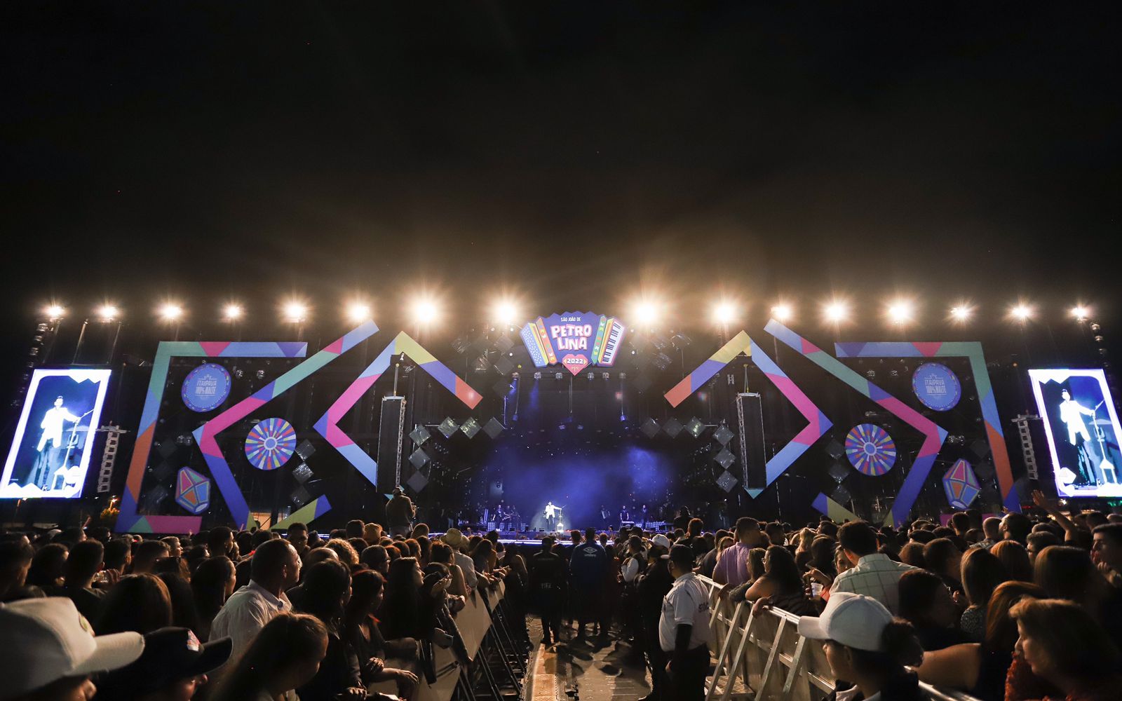 Última noite do São João de Petrolina foi marcada pela sofrência sertaneja