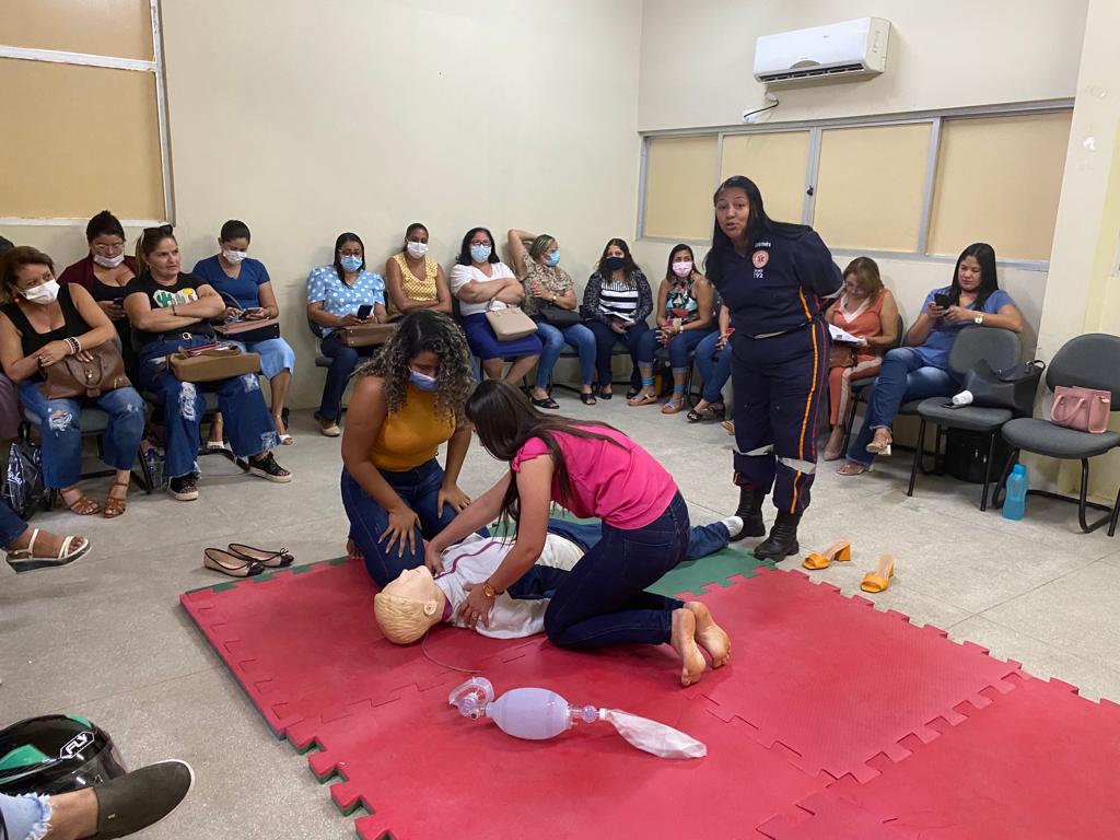 Cerca de 300 profissionais da Educação Infantil de Petrolina receberam formação em Primeiros Socorros