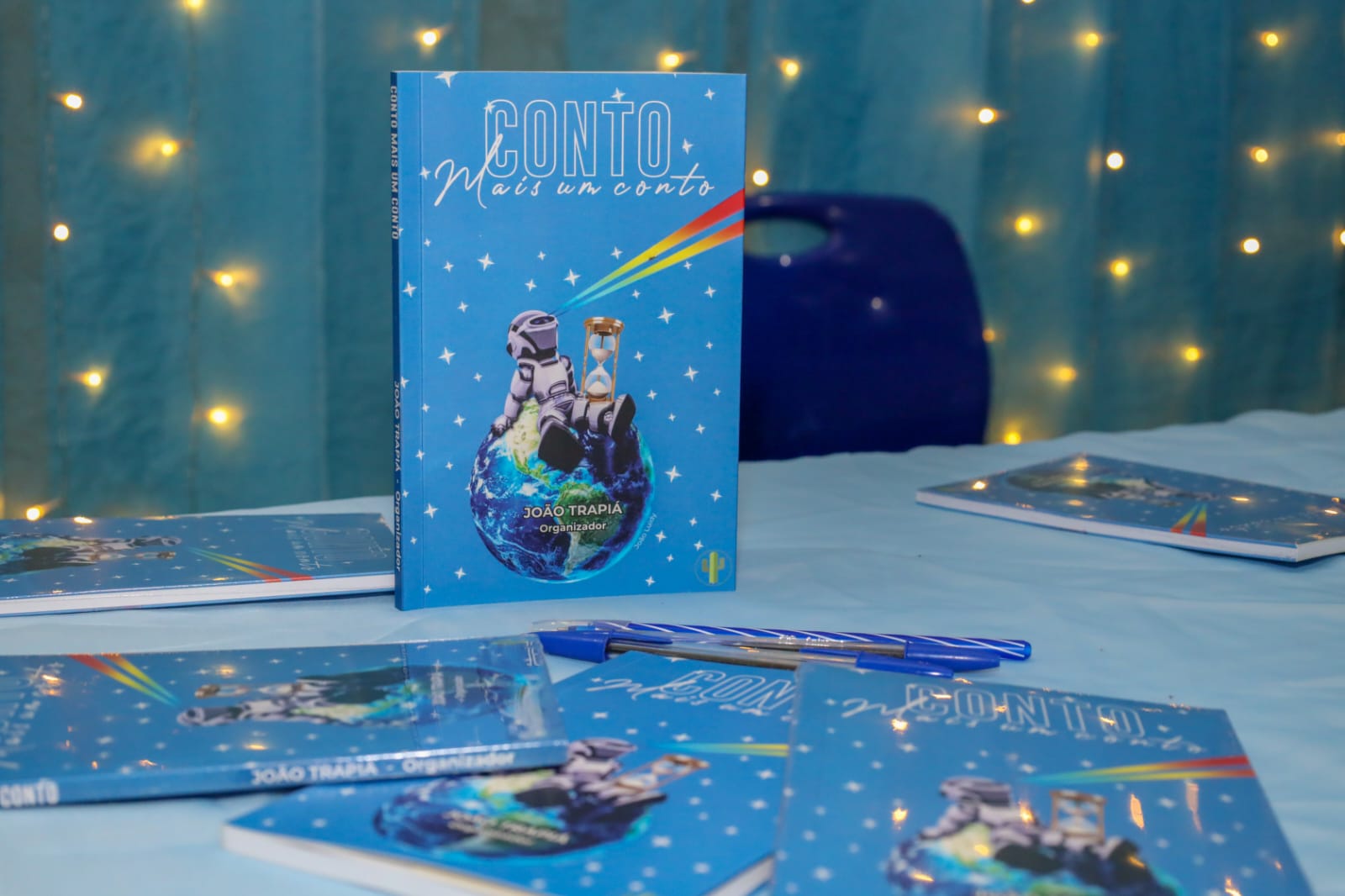 De leitores a autores: Estudantes da Rede de Petrolina lançam livro de Contos