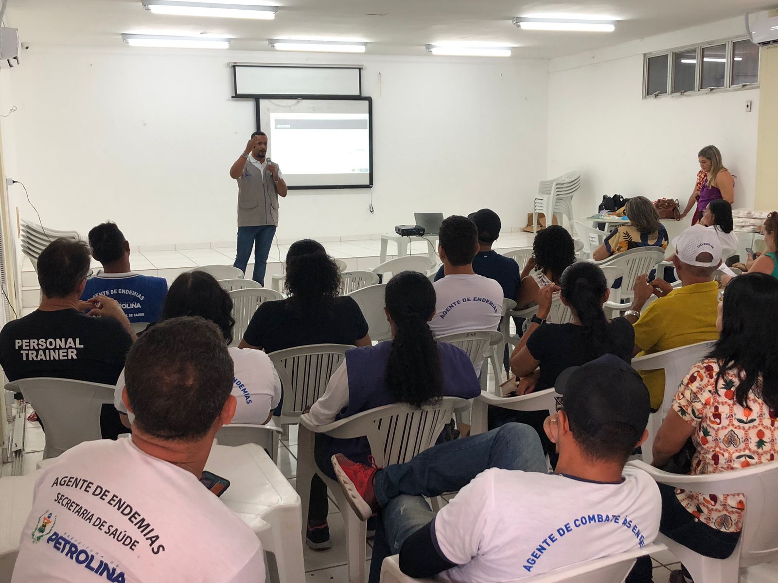 Agentes de Endemias participam de ações de cuidado com a saúde em Petrolina 