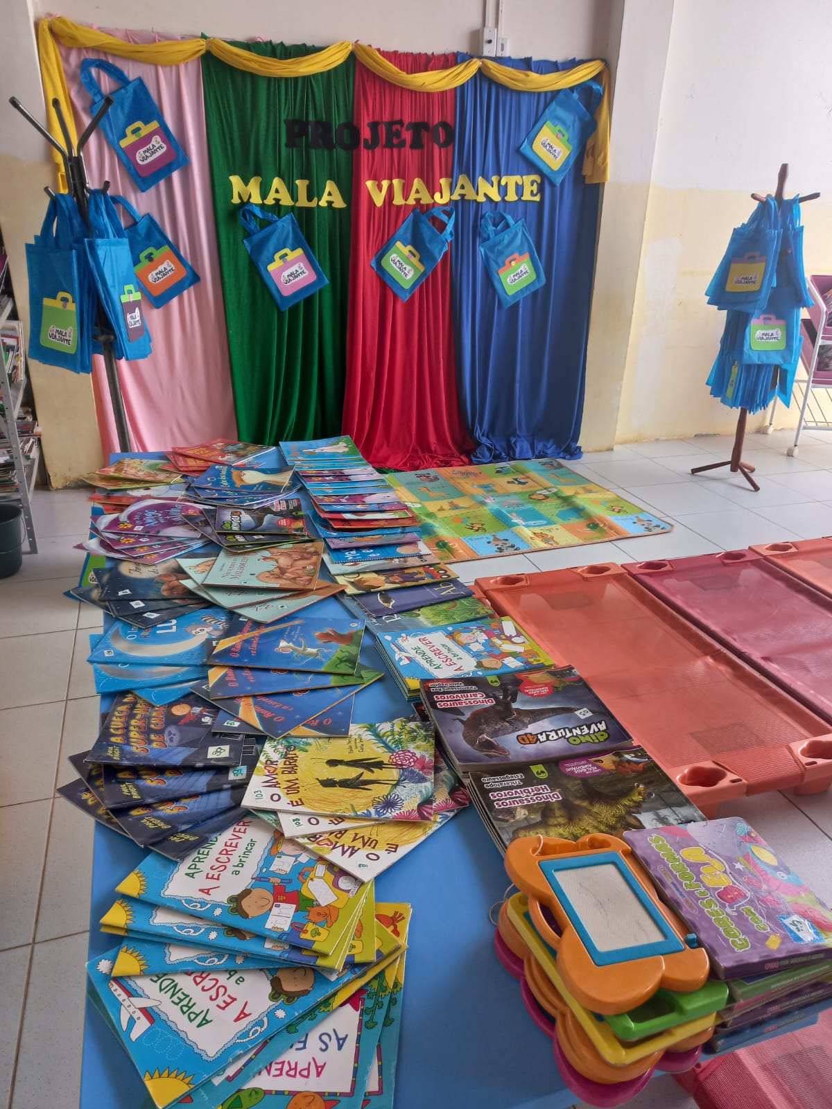 Prefeitura de Petrolina desenvolve ações para incentivar o hábito da leitura na Rede de Ensino 