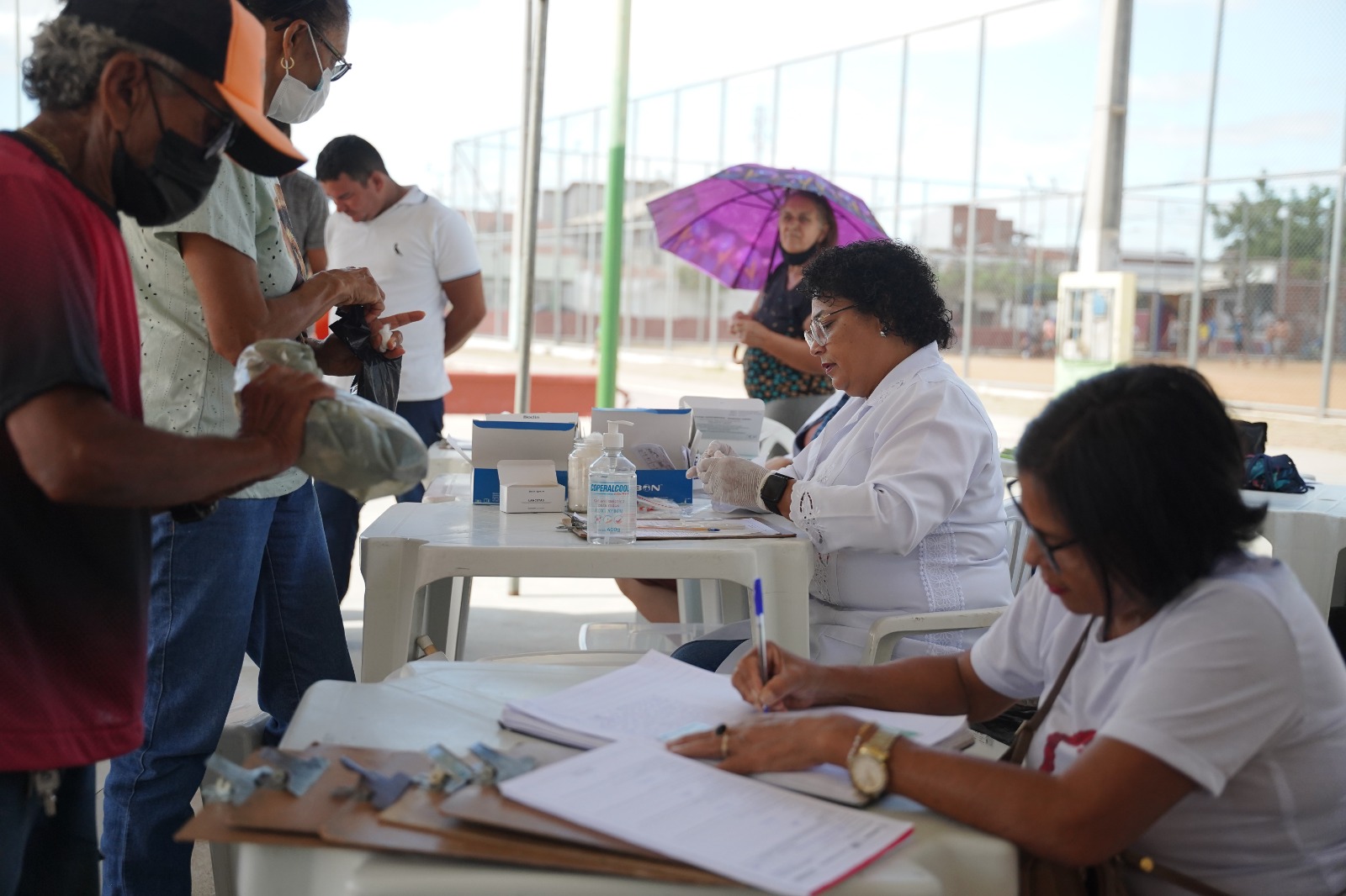 Prefeitura de Petrolina ofertou mais de 1.300 atendimentos de saúde nesse final de semana 