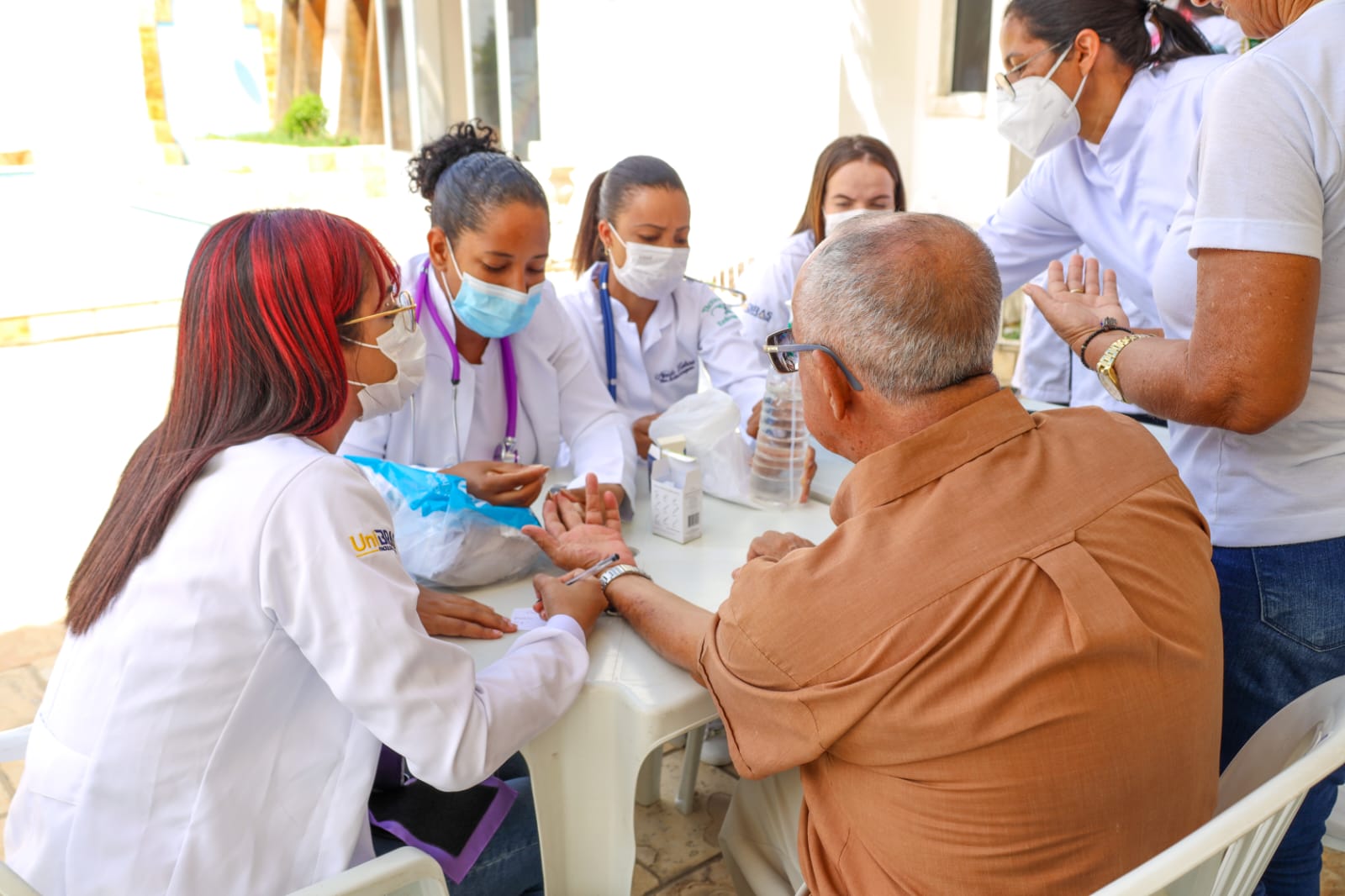 Prefeitura de Petrolina promove ação de valorização da vida da pessoa idosa 