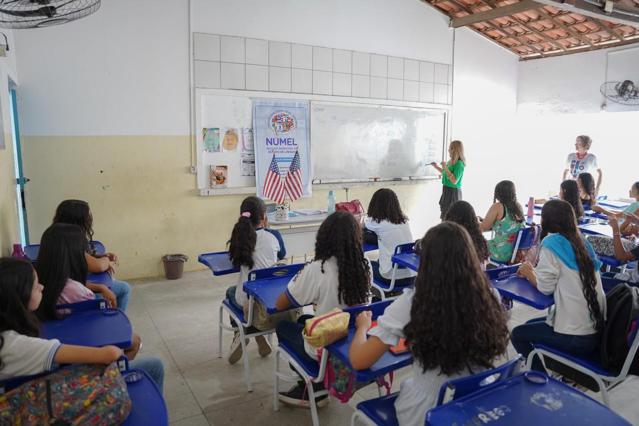Ensino inovador nas Escolas de Petrolina proporciona aulas de inglês aos alunos do 6º ao 9º ano 