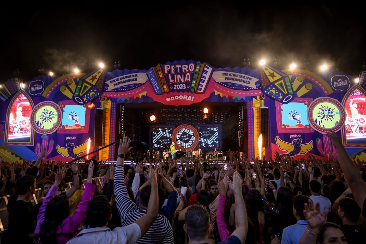 São João de Petrolina atrai público jovem pela mistura de ritmos