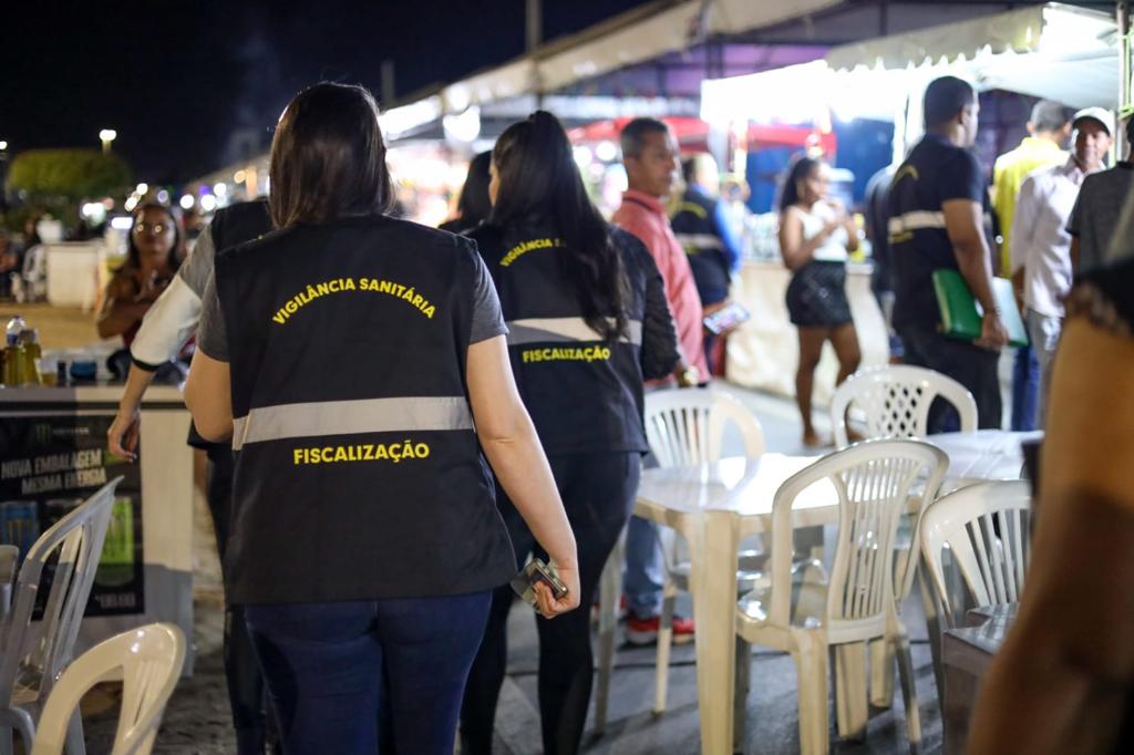 Vigilância Sanitária assegura normalidade durante inspeções nas primeiras noites de São João em Petrolina  