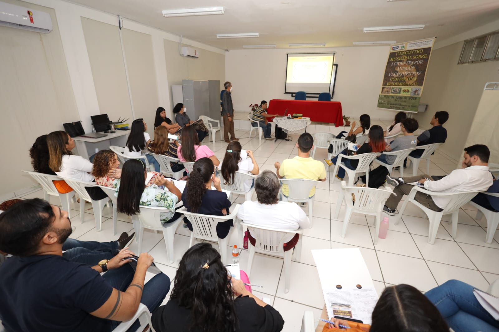 Petrolina sedia primeiro encontro municipal sobre acidentes por animais peçonhentos  