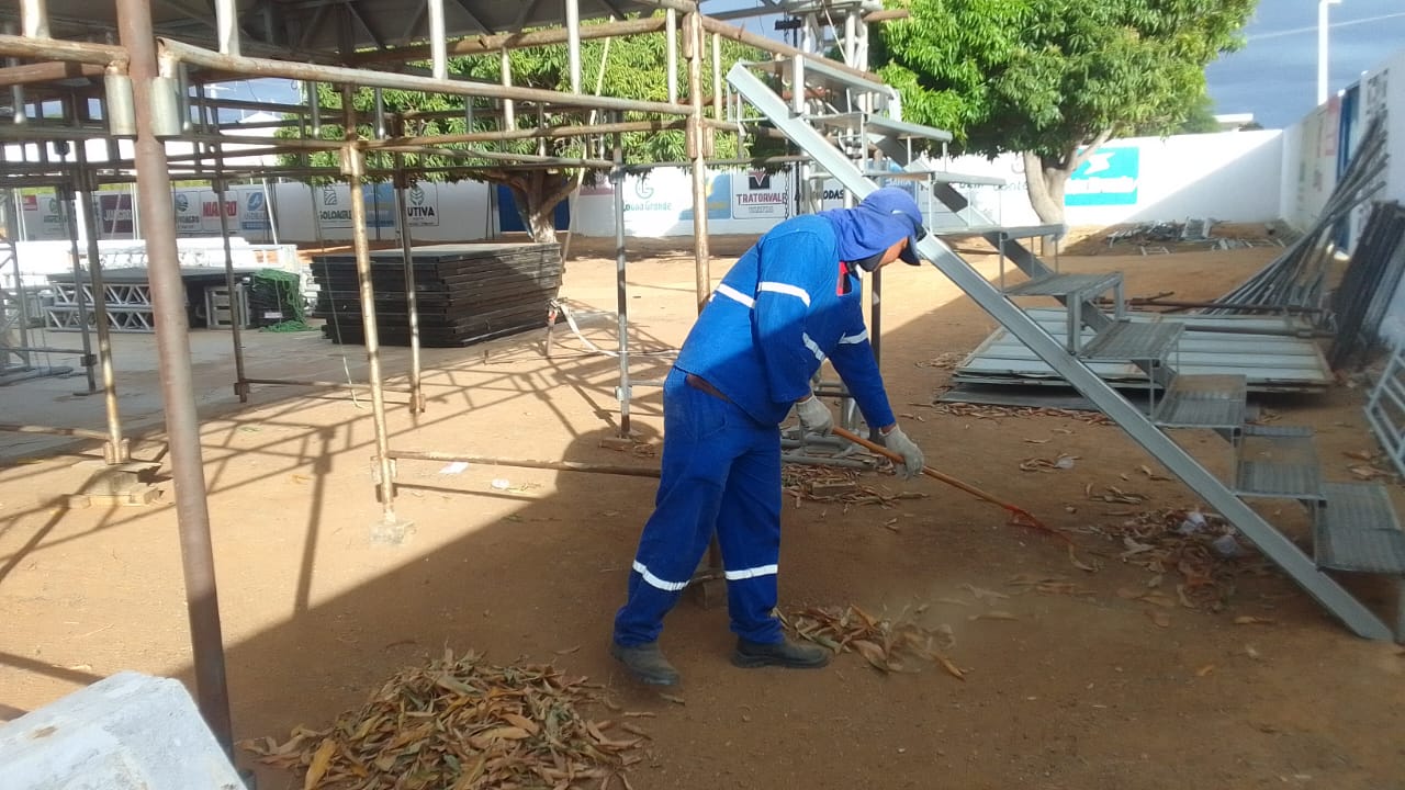 Petrolina: mutirão de serviços públicos prepara o Bebedouro para 55ª edição da Festa do Colono  