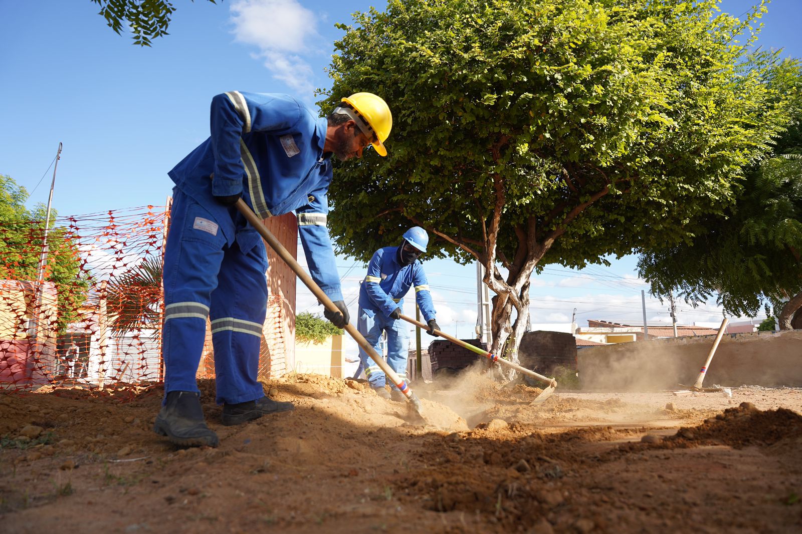 Investindo no bem-estar da comunidade, prefeitura avança na reforma de praça no Jardim Amazonas  
