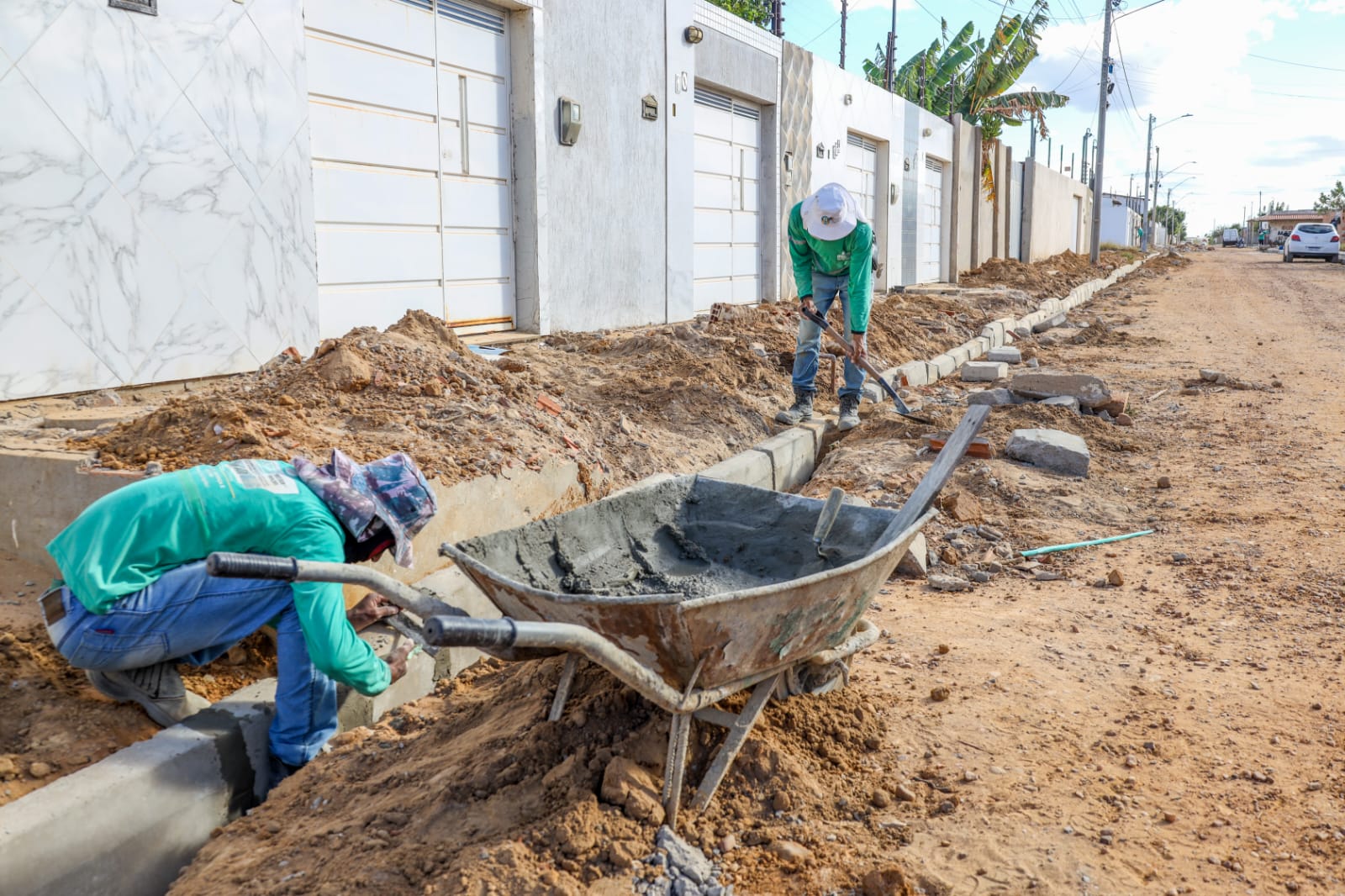 Obras de pavimentações seguem fortalecendo a infraestrutura nas comunidades de Petrolina 
