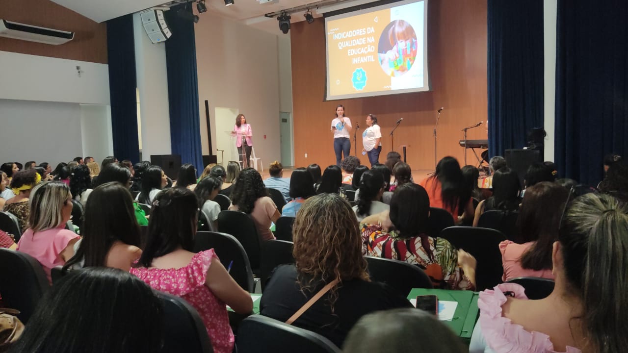 Petrolina sedia 1° Fórum de Debate dos Indicadores da Qualidade na Educação Infantil  