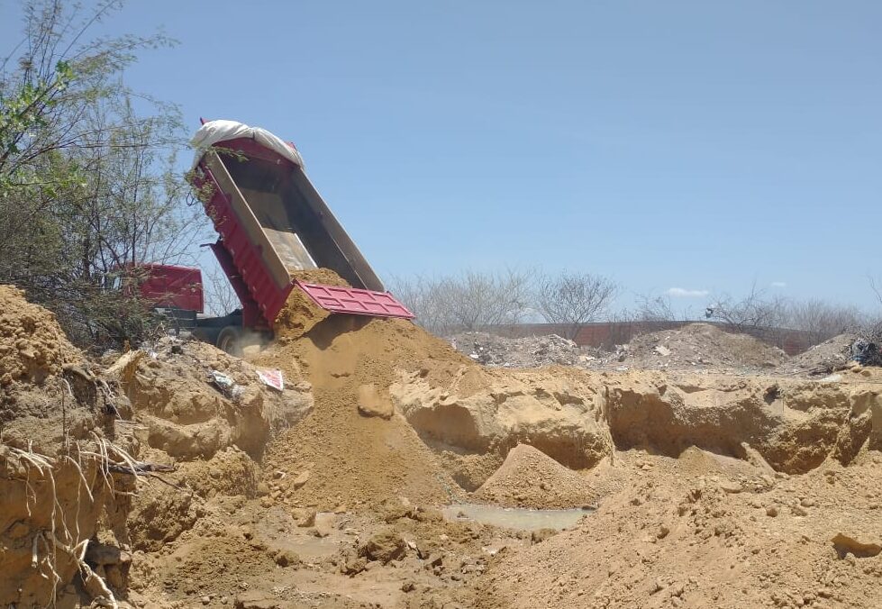 Prefeitura multa empresa por extração ilegal de areia  