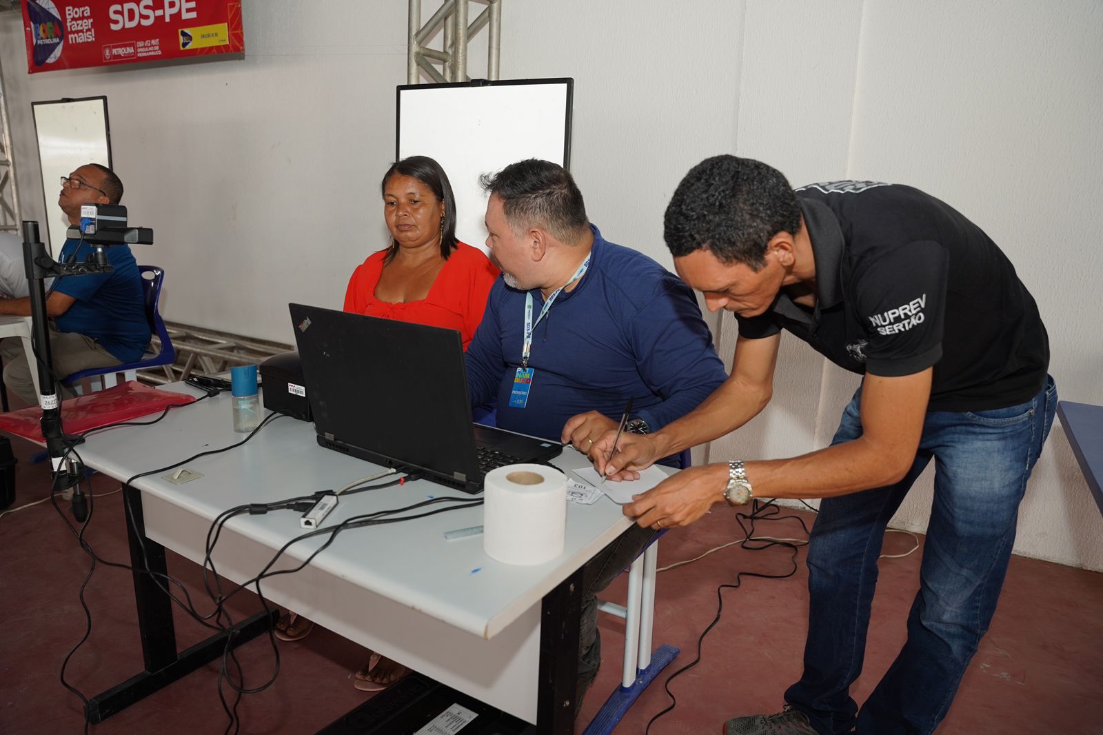 Bora Petrolina: atendimentos da SDS agilizam emissão de RG’s no bairro Santa Luzia     