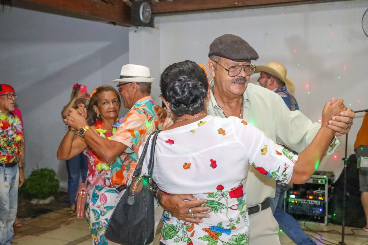 Mês da pessoa idosa será celebrado com baile e exposição em Petrolina  