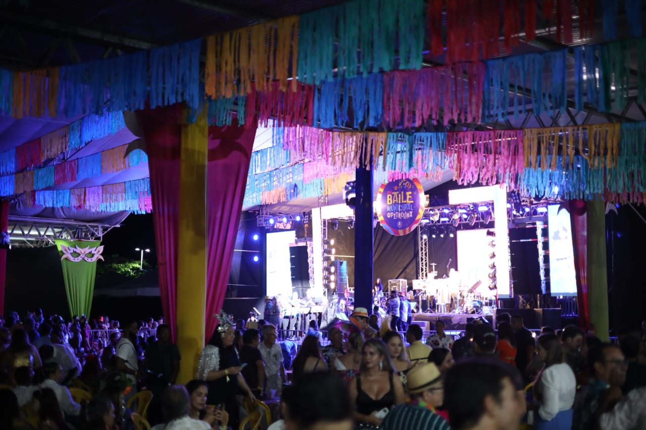 Com sucesso de público, Baile Municipal de Petrolina abre programação do Carnaval 2024