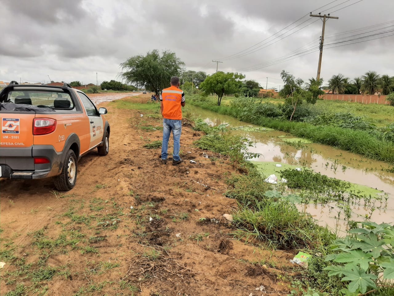 Defesa Civil registra 60 milímetros de chuva na área urbana e reforça monitoramento em Petrolina