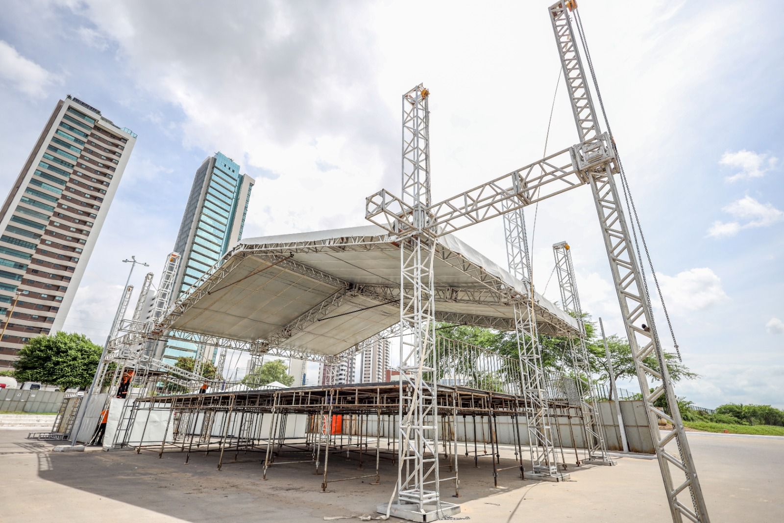 Carnaval 2024: a montagem das estruturas já foi iniciada nos circuitos da folia