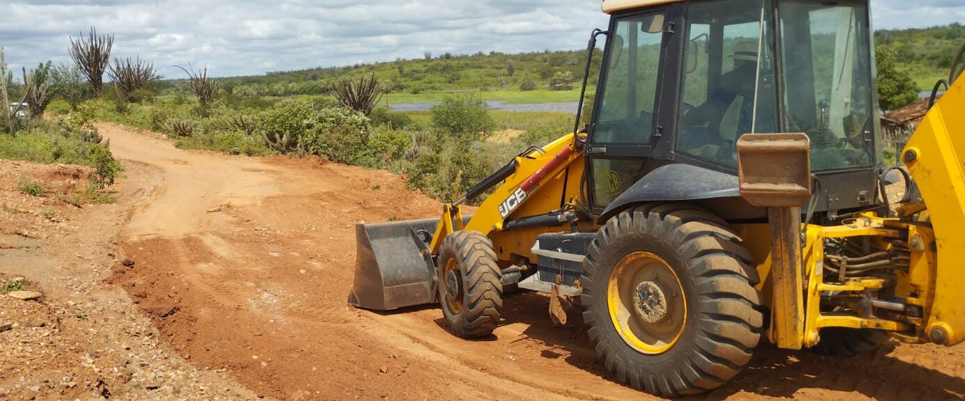 Volta às aulas: Prefeitura executa Operação Tapa-buracos na zona rural e gera mais segurança aos estudantes