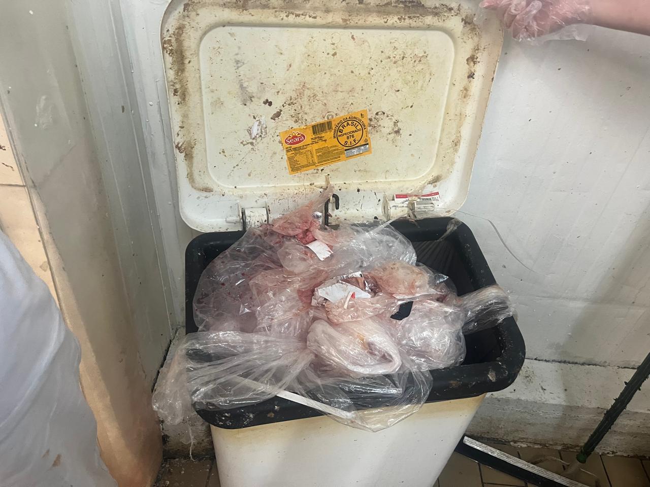 Vigilância Sanitária interdita açougue de hipermercado em Petrolina