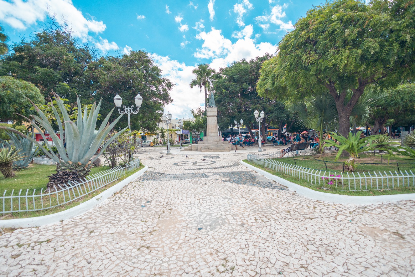 Prefeitura autoriza reforma da histórica Praça Dom Malan