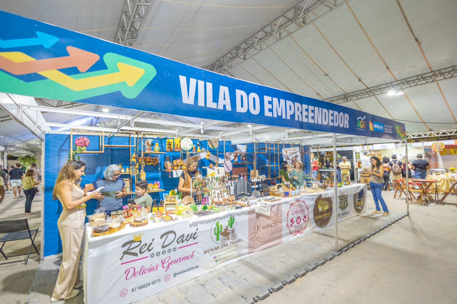 Com apoio da AGE Petrolina, empreendedores participaram de Salão de Turismo em Petrolina   