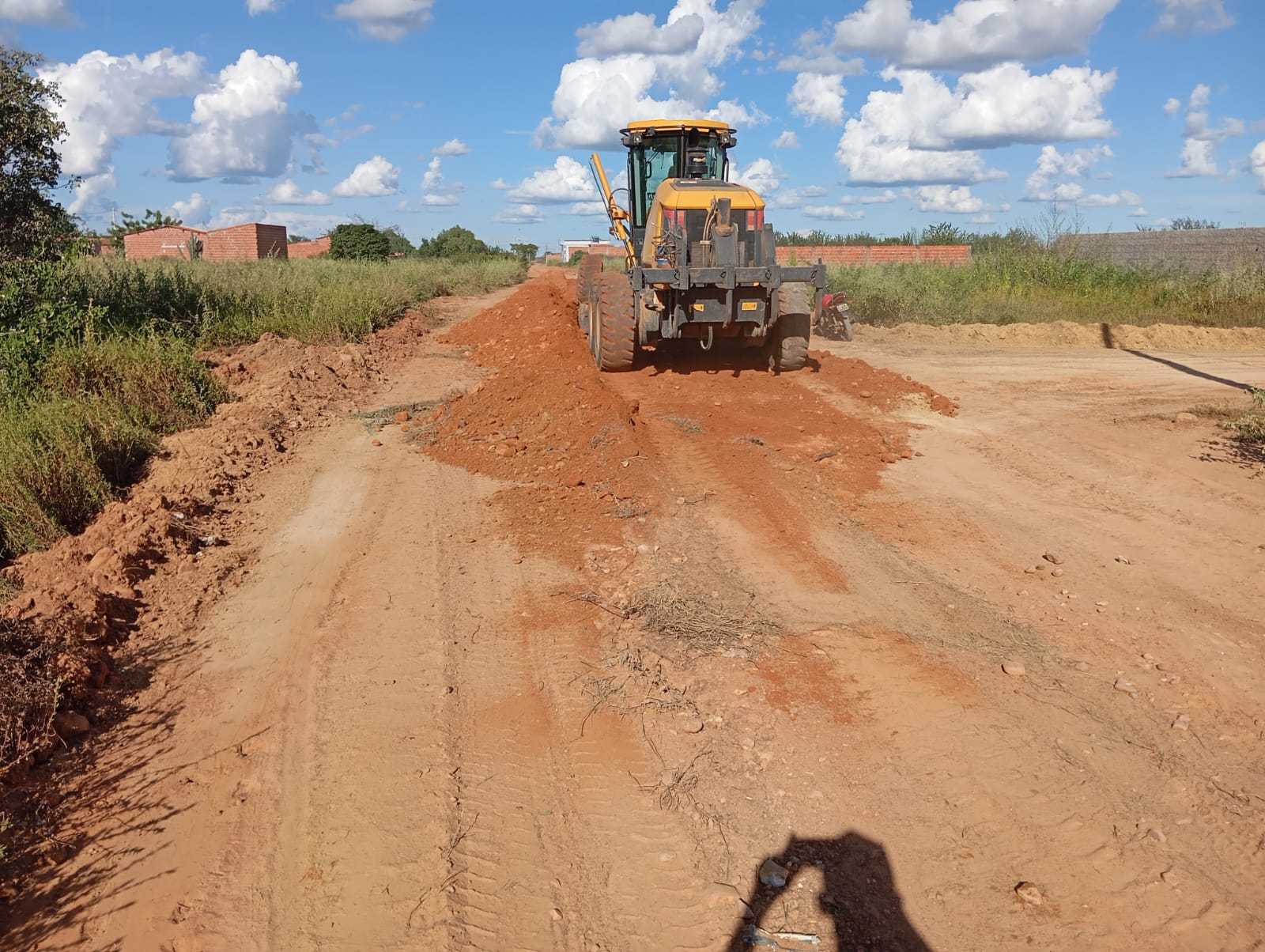 Mais de 350 km de estradas já foram recuperadas na área rural de Petrolina