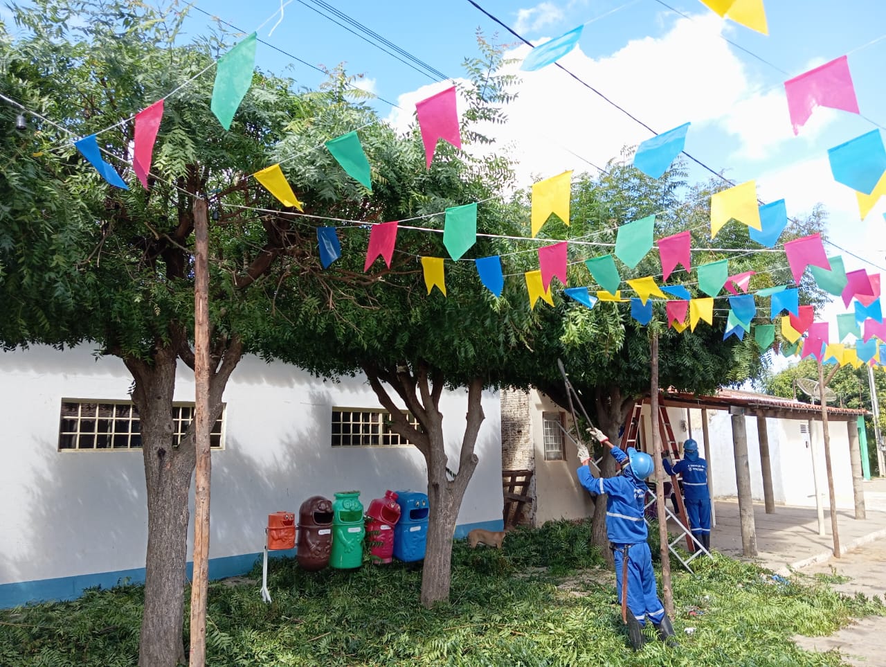 Mutirão de serviços prepara Ilha do Massangano para festa de Santo Antônio