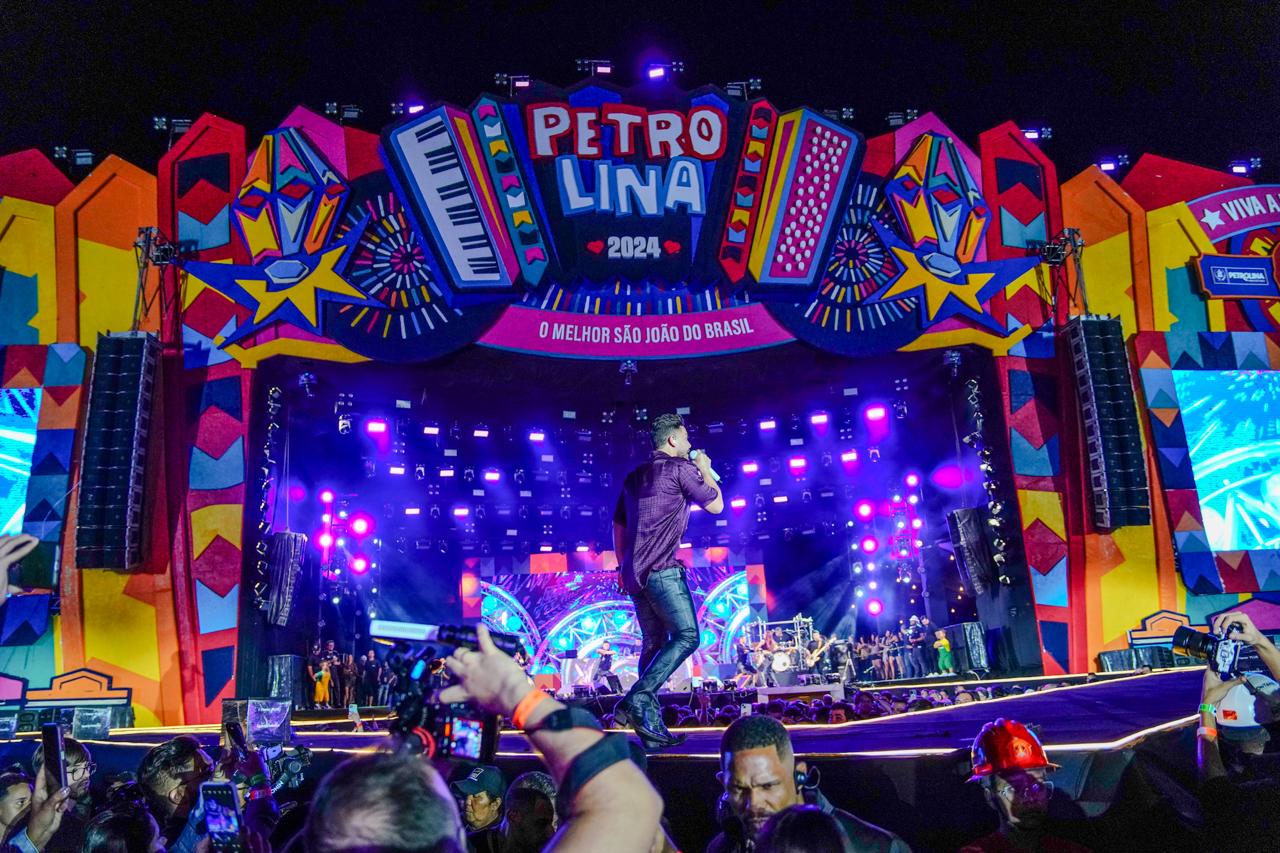 Sexta noite do São João de Petrolina reúne grandes nomes da música no Pátio Ana das Carrancas