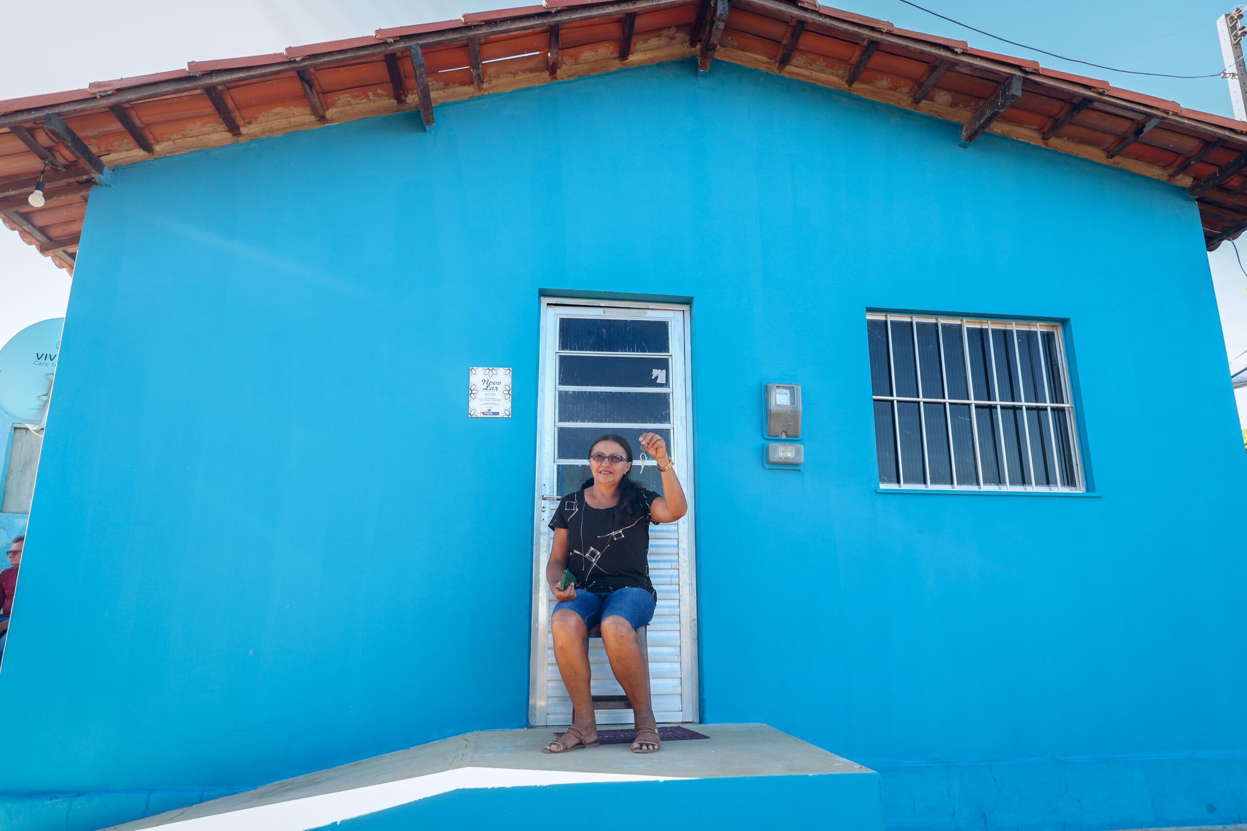 Com sorriso no rosto, moradores da zona rural de Petrolina comemoram entrega de casas
