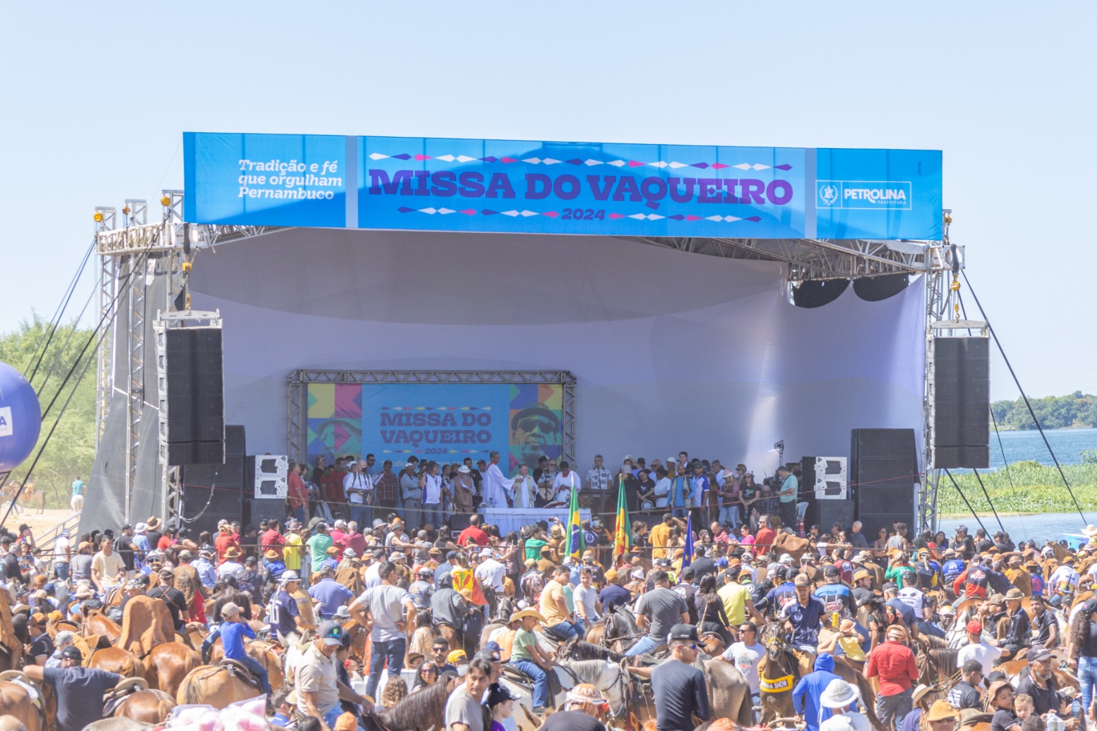 Missa do Vaqueiro enaltece cultura do povo sertanejo e encerra ciclo junino petrolinense