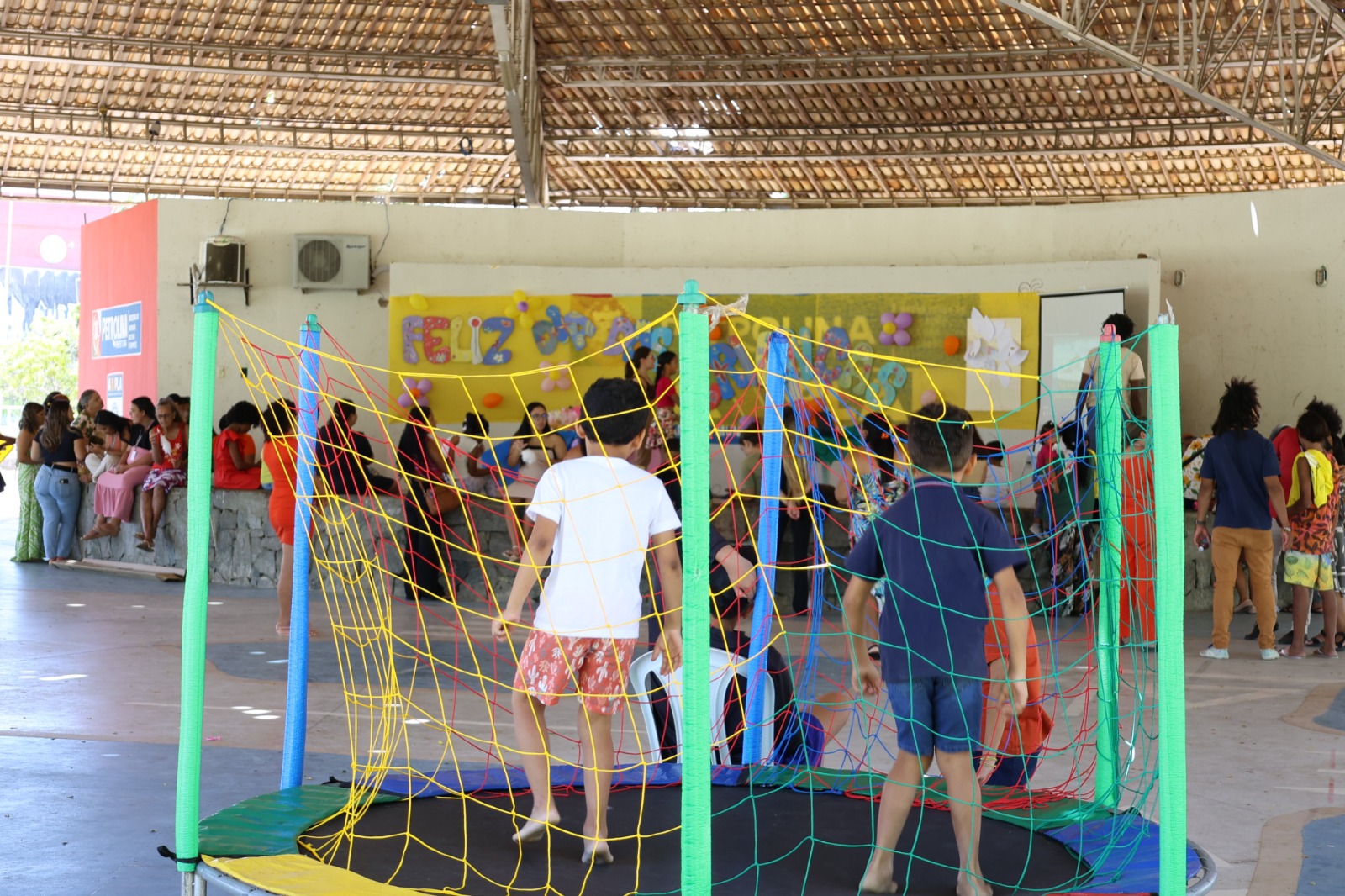 Dia de Parque: Crianças atendidas pelo CAPS aproveitam dia de brincadeiras e diversão em Petrolina