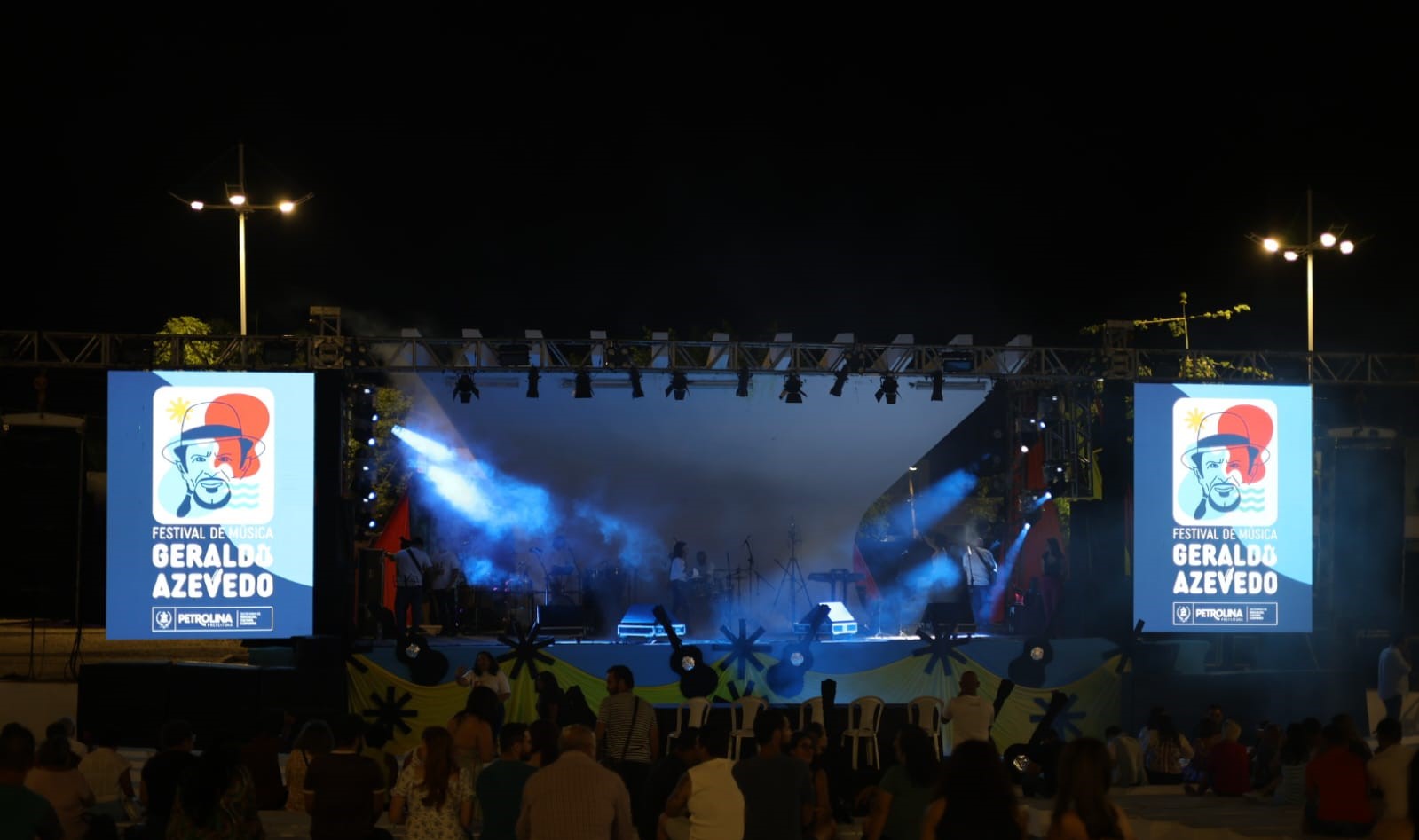 Zizi Possi se apresentará neste sábado no Festival de Música Geraldo Azevedo