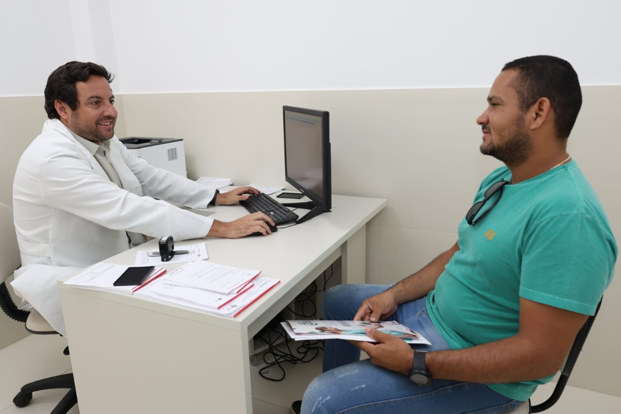 Hospital Municipal de Petrolina realizou Ação Novembro Azul para conscientizar homens sobre a prevenção do câncer de próstata
